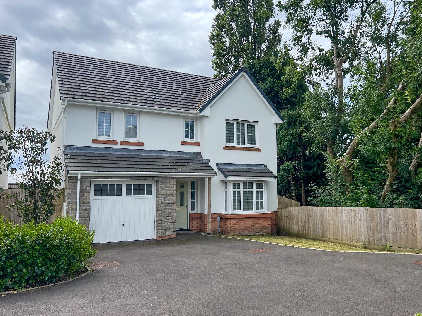 Llys Cerrig  Isaf, Pen-y-Fai, Bridgend County Borough, CF31 4FF